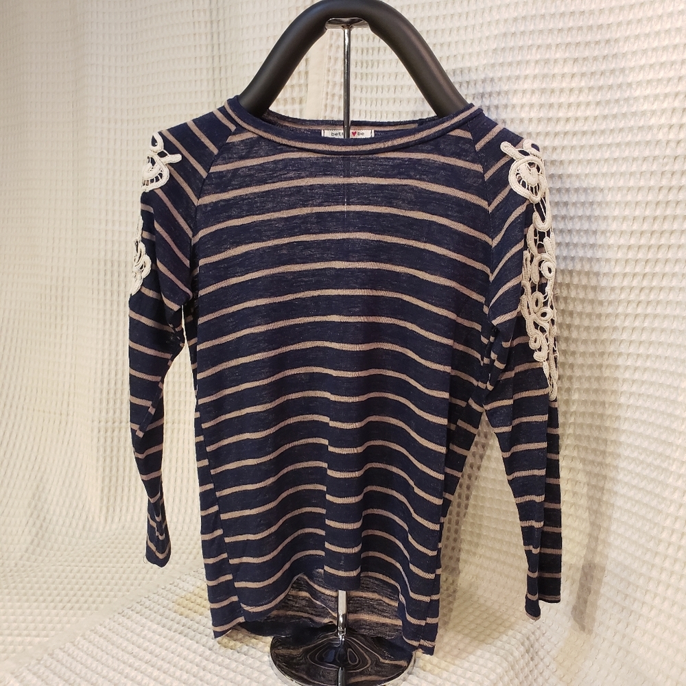 Better Be Blue & Tan with embroidered sleeve S